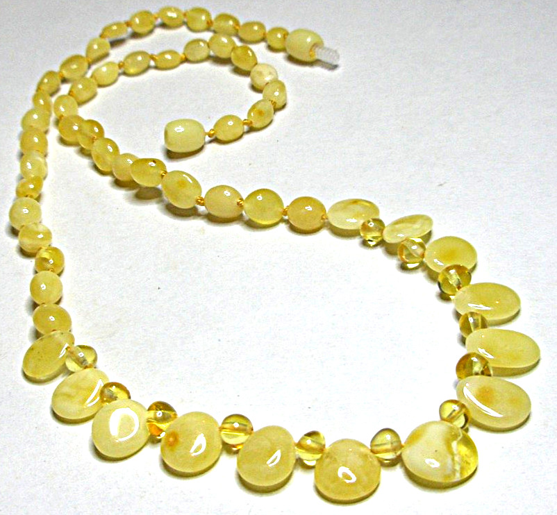 Baltic Amber Women’s Necklace Elegante Egg Yolk Butterscotch 45 cm – 18”