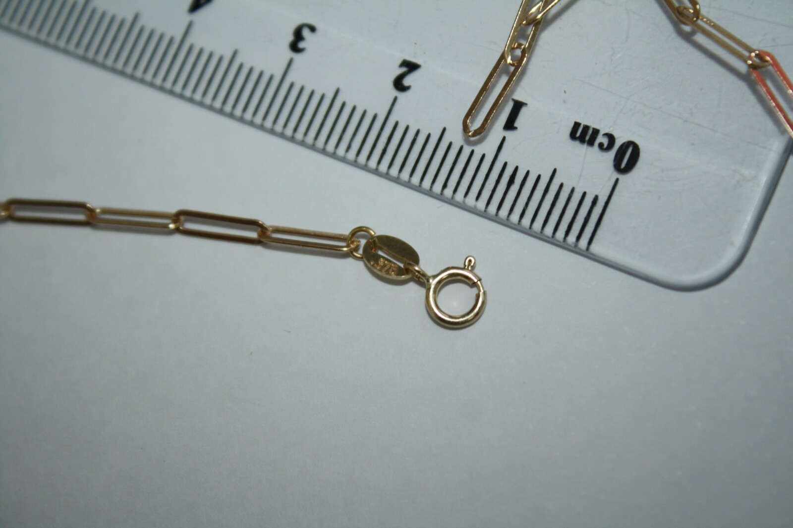 100% Genuine 9k Solid Yellow Gold Long Link Paperclip Chain 70cm. Brand New
