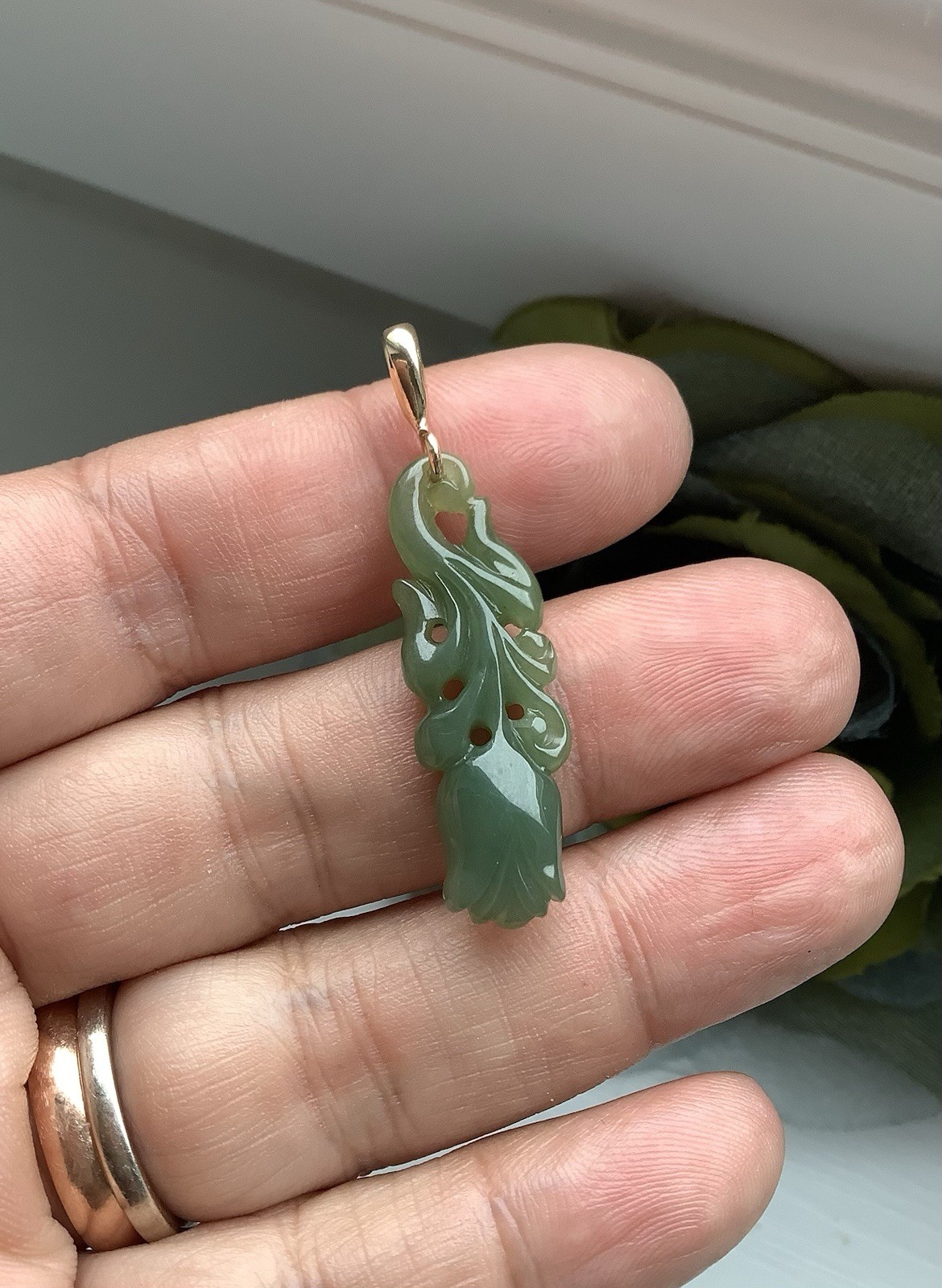 100% Natural Untreated Grade A Type A Burmese green Jade floral Pendant