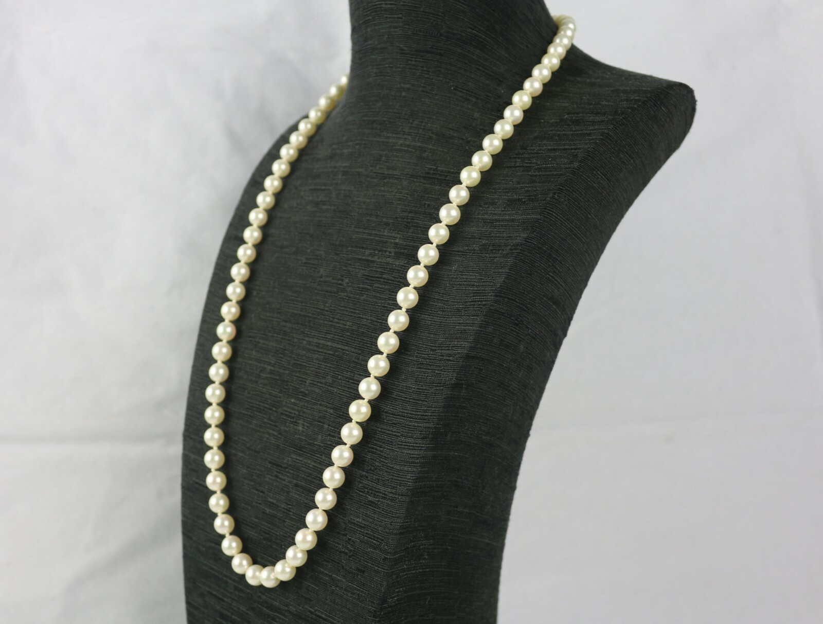 Mikimoto Vintage 6.5mm~7mm Pearl 23.5″ Strand Necklace w/ 18K Gold Clasp