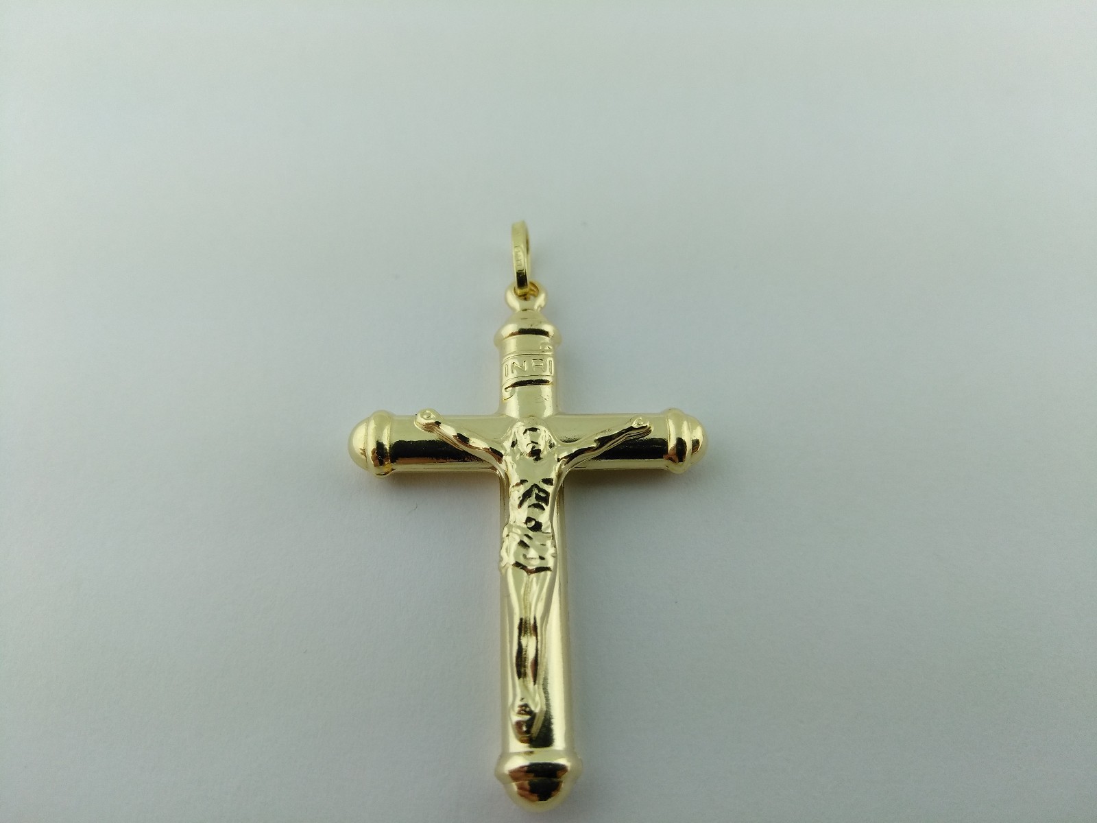 14K Solid Gold Italian Cross Pendant Charm.Very elegant Very Good Price.
