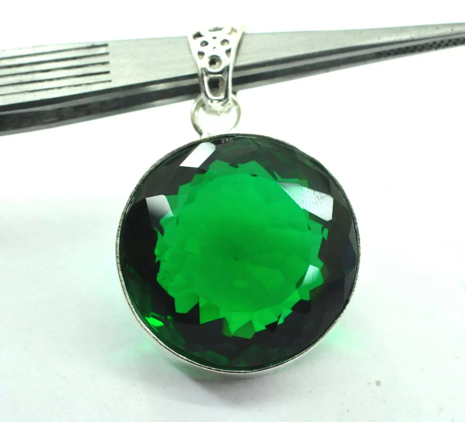 94 Ct Green Topaz Round Cut 925 Sterling Silver Gemstone Pendant Jewelry