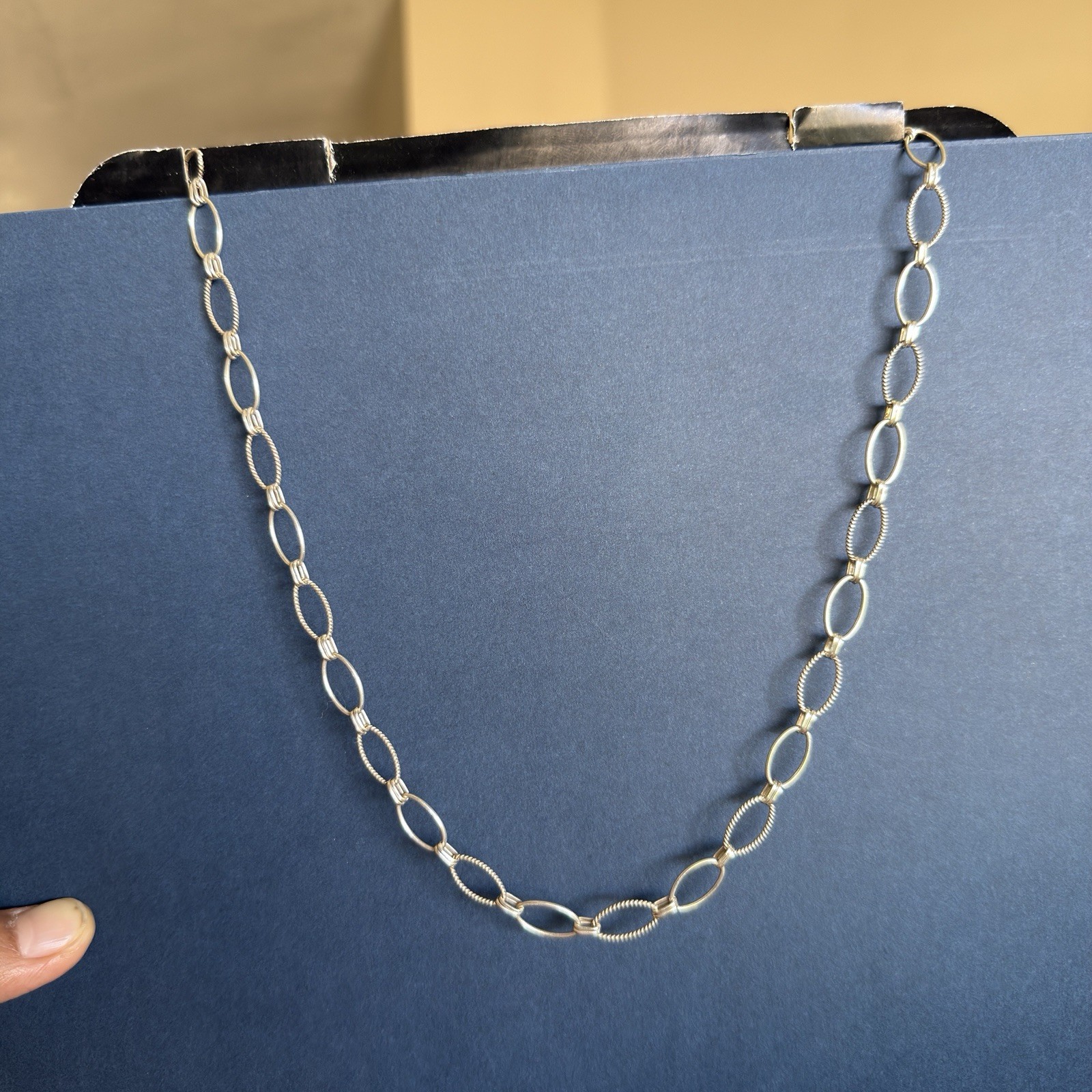Vintage Sterling Silver 925 Oval Link Chain Necklace Textured Toggle Clasp