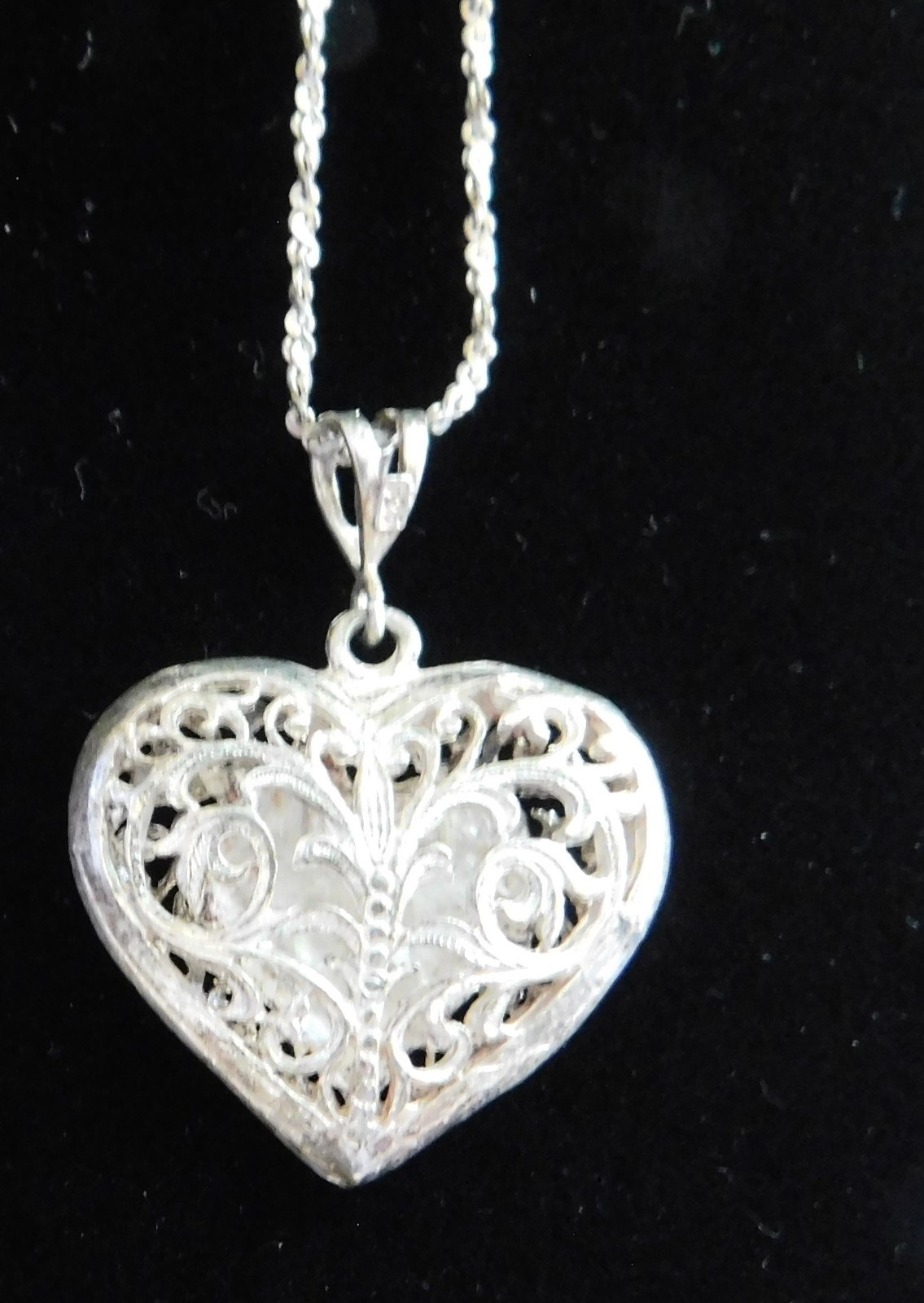 Silver Puffy Heart 30 inch chain – Reversible pendant