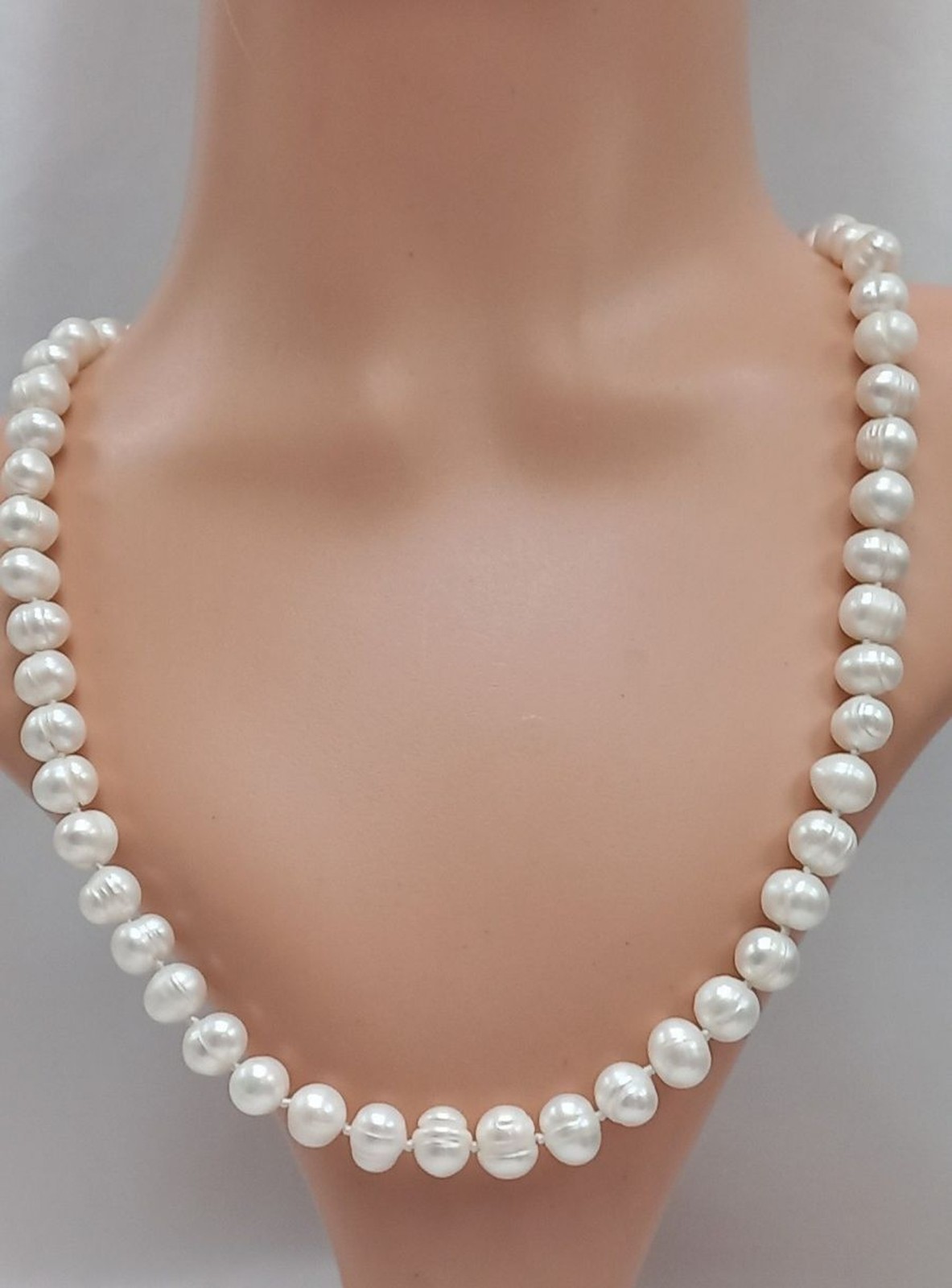 Estate pearls White baroque 14k clasp 9mmx10.5mm