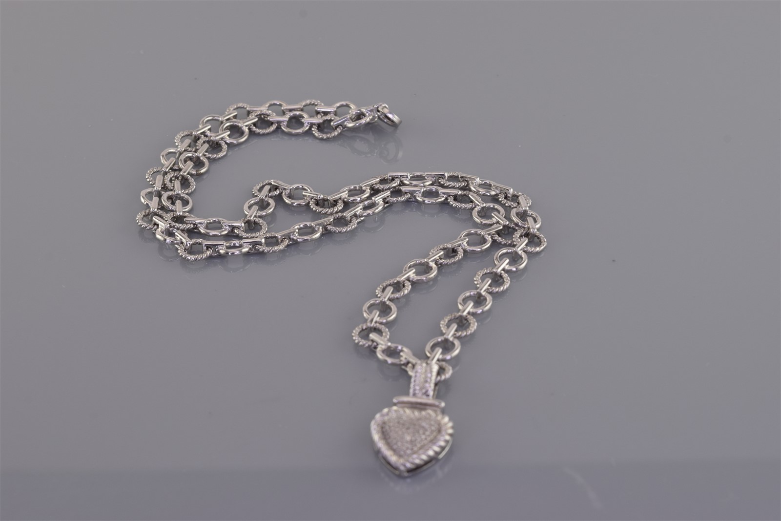 Heng Ngai Sterling Silver Diamond Accented Heart Cable Chain 925 Necklace 17″