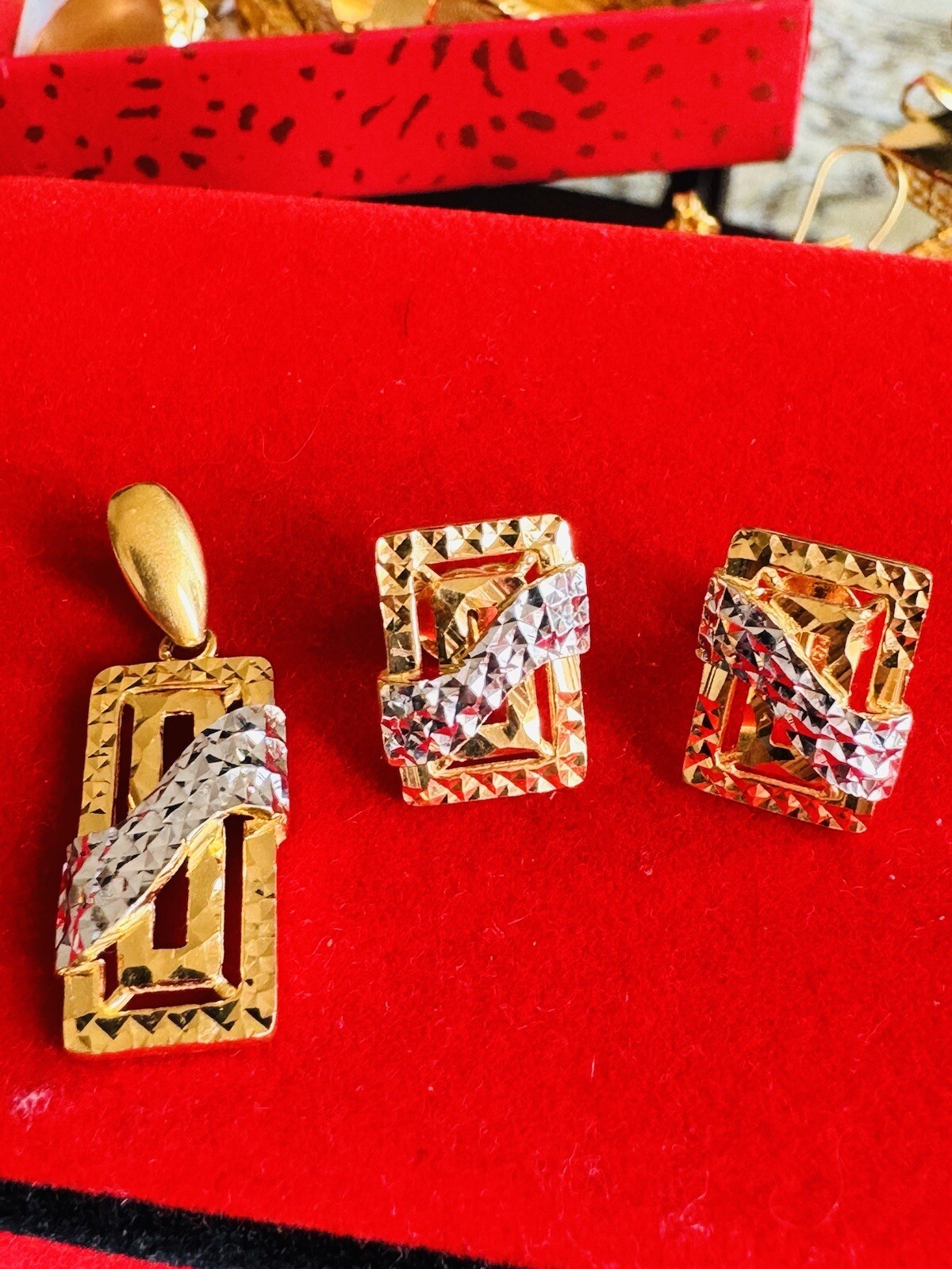 22K 916 22CT Fine Real Gold Unique Two tone Earring & Pendant 8.2G