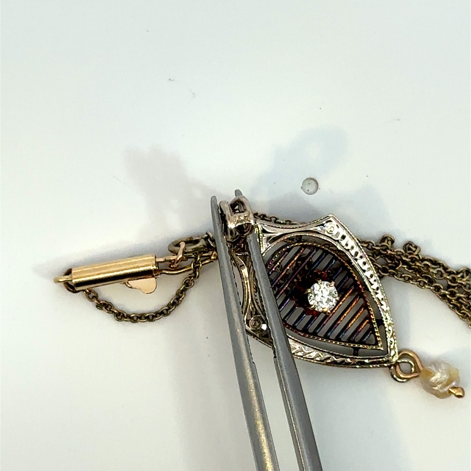 Vintage 14K Yellow Gold Diamond and Pearl Shield-Like Pendant Necklace 16″