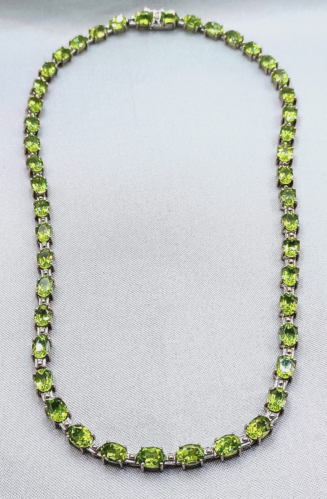 Peridot Tennis Necklace Sterling Silver 7x5mm Oval Green Stones 17.5″ 34.8g Thai