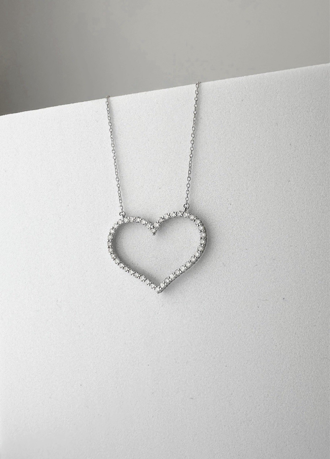 18K Solid Gold Heart Diamond Necklace Women VS D-F Real 0.50ct Dainty Gift