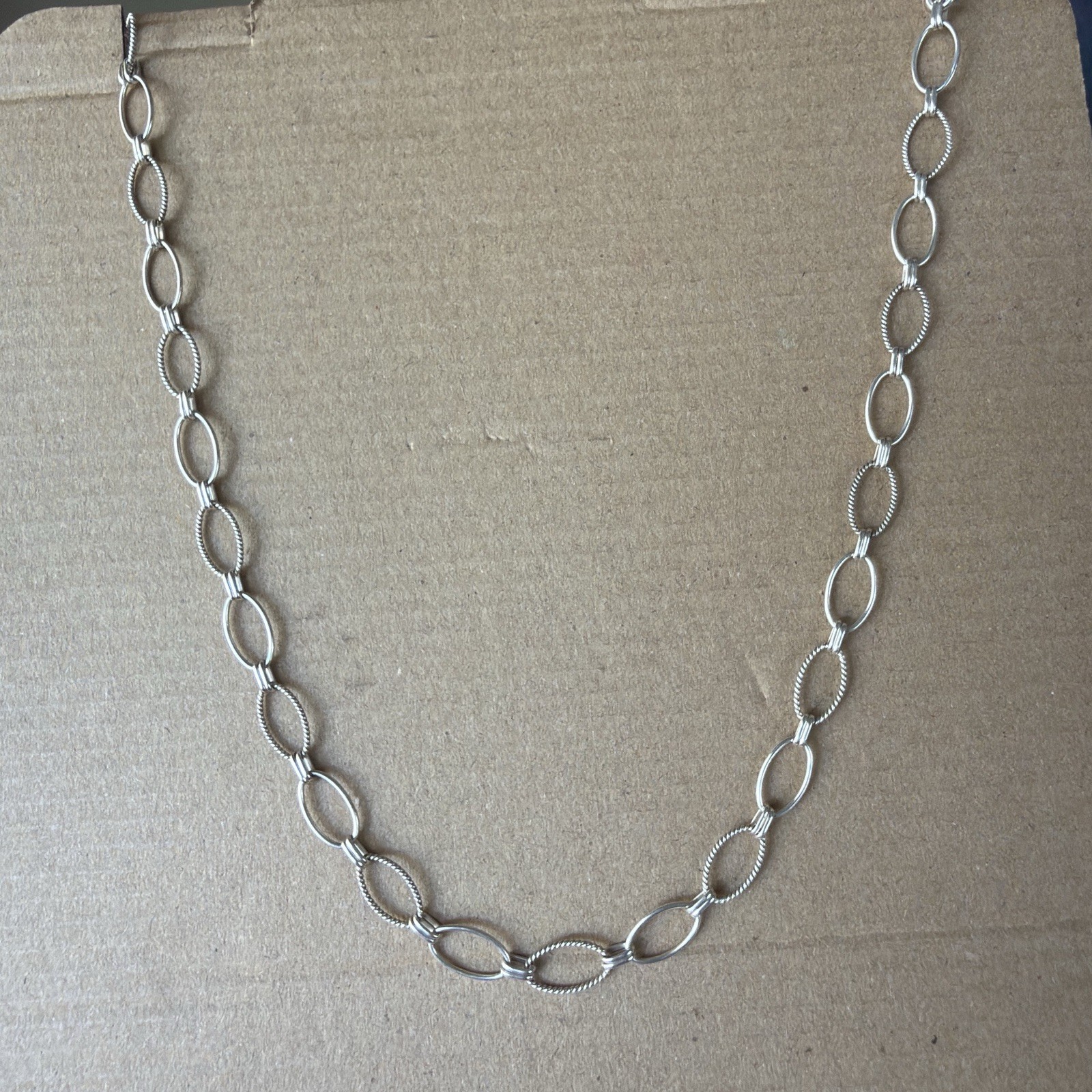 Vintage Sterling Silver 925 Oval Link Chain Necklace Textured Toggle Clasp