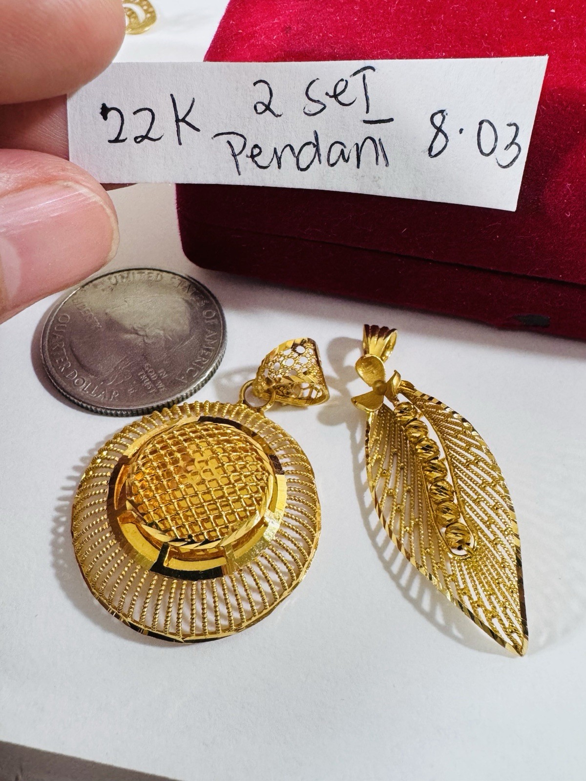 22K 916 22C Real Gold Two Set of Pendant 1 x Left Flower & 1x Round 8g