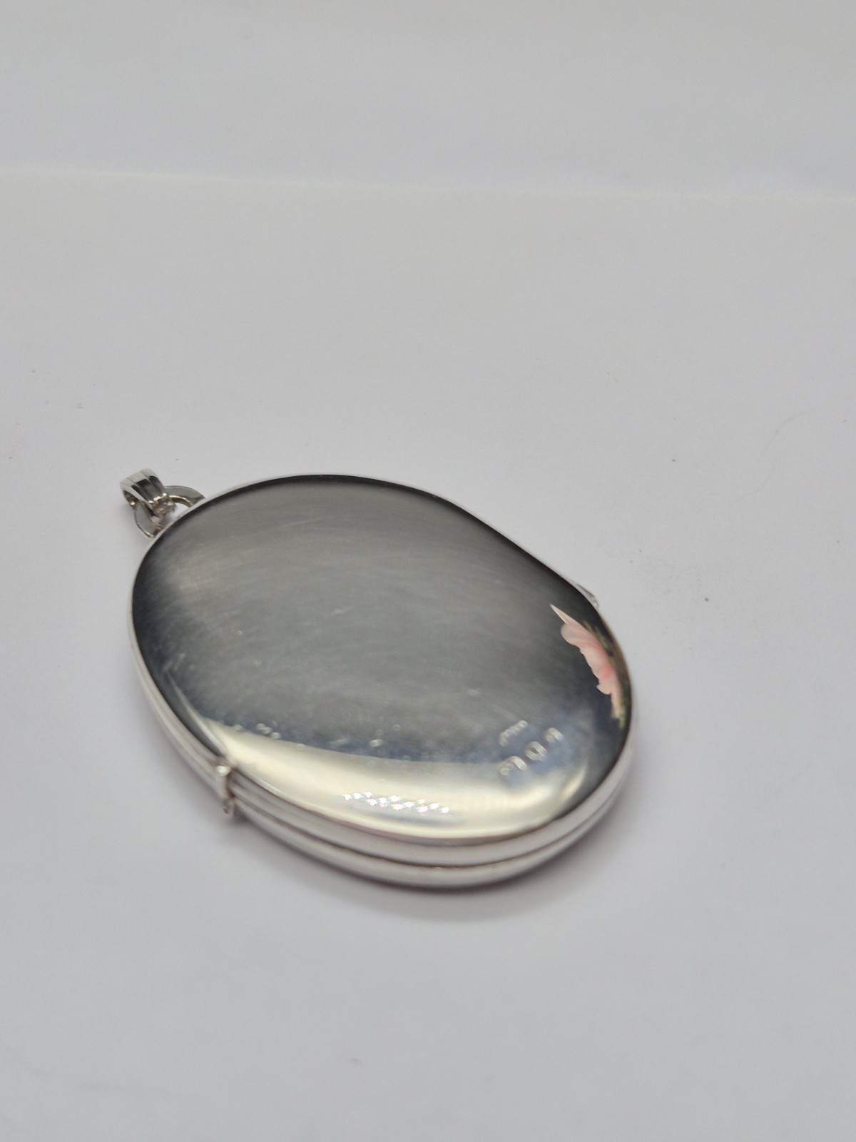 LOCKET – Sterling Silver Vintage Oval Double Photo Locket and Chain. Necklace.