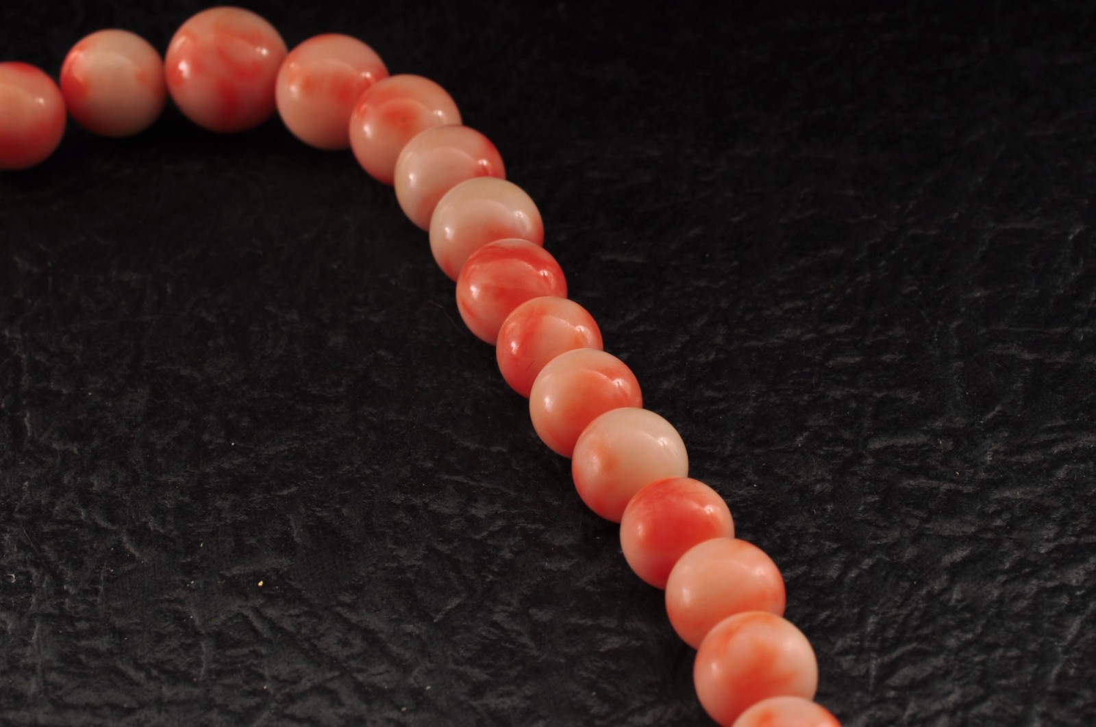Angel skin coral Necklace and rose earrings set (17.3in 255ct) and Certificate.