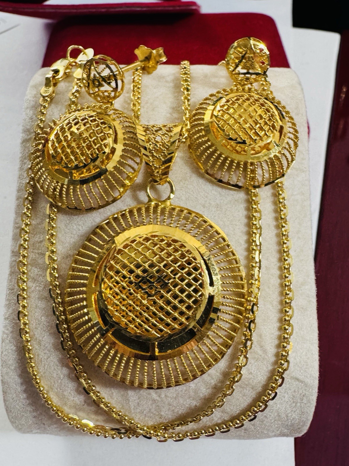 WOMENS 22K 22C 916 Real Gold 20” long Round Set Earrings Necklace 14.9g 2.2mm