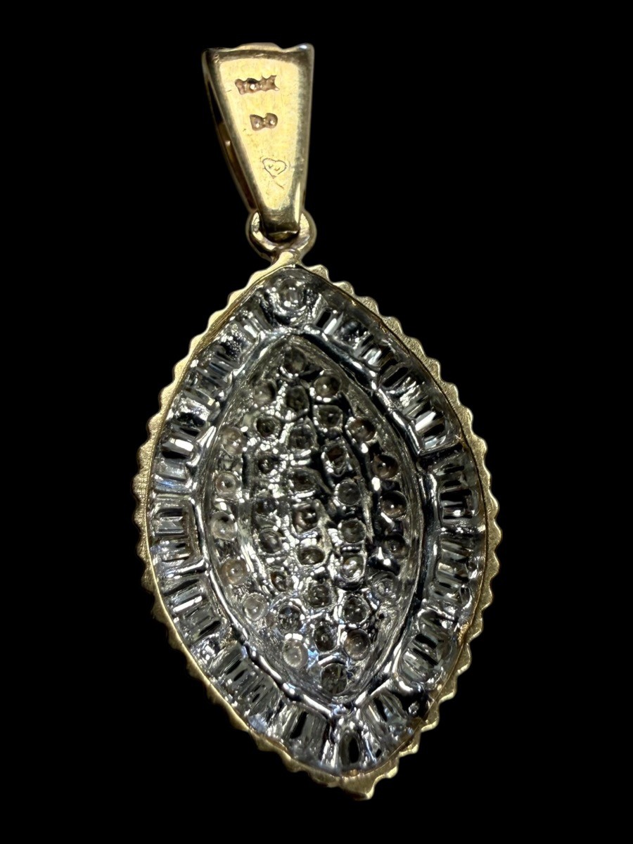 10K Yellow Gold Diamond Cluster Pendant .49 CTW Weight 3.06g (MP3070902)