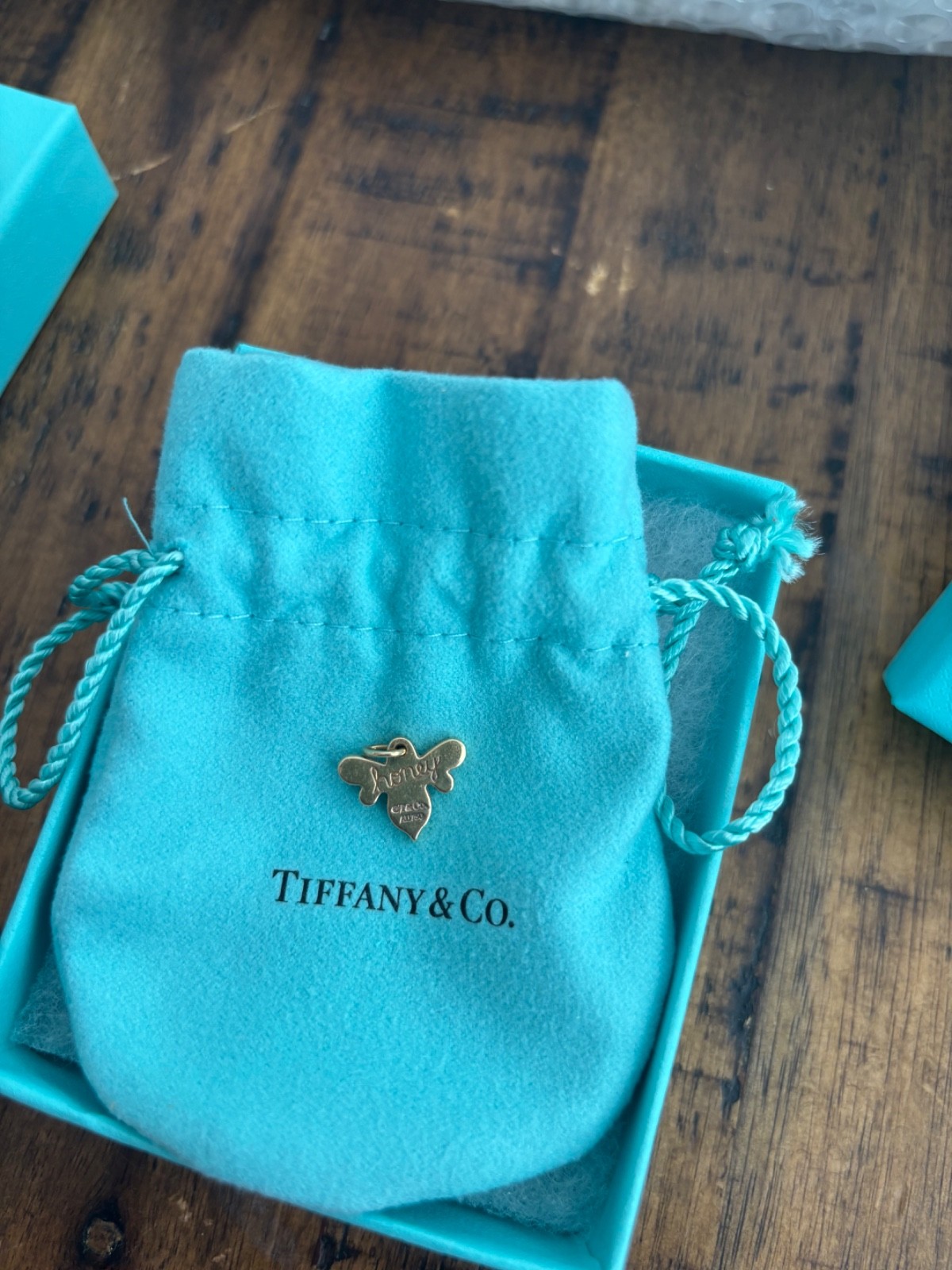 Tiffany & Co 18k Yellow Gold Honey Bee Charm – Small – in original box