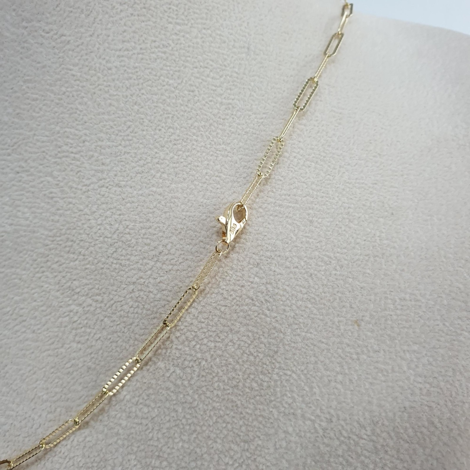 18″,14k Yellow gold Diamond cut Paper clip chain Necklace 3.01g 1.4mm width