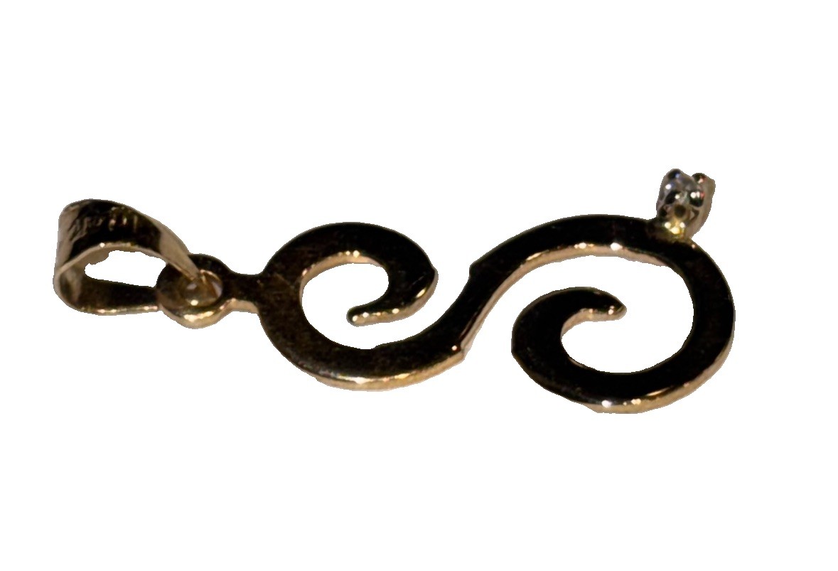 Women’s 14K Yellow Gold Custom Made “S” Letter Pendant/Charm With Round Diamond