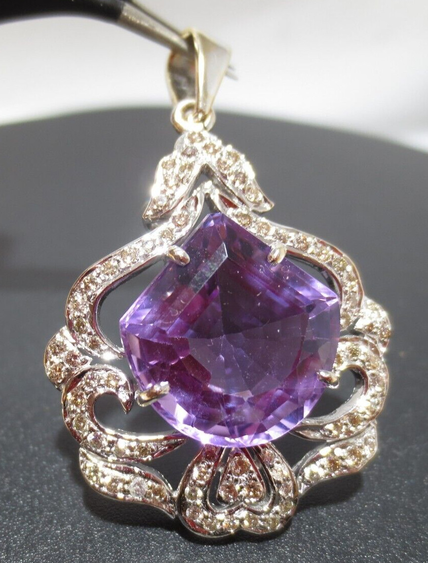 ESTATE 14K WG NATURAL AMETHYST & DIAMOND PENDANT 10.64 grams (A18582-1)