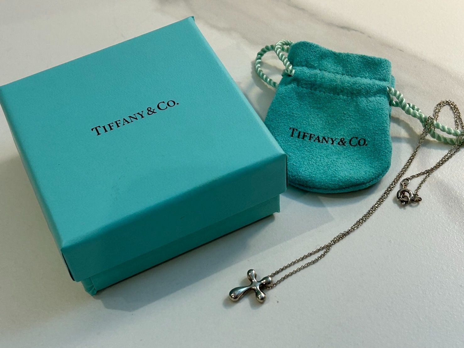 Tiffany & Co.Small Cross Pendant Necklace Elsa Peretti Sterling Silver 925 W/Box