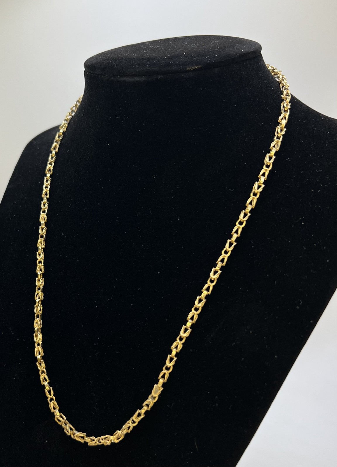14k Solid Gold Fancy Link Chain 18in. 10.46g