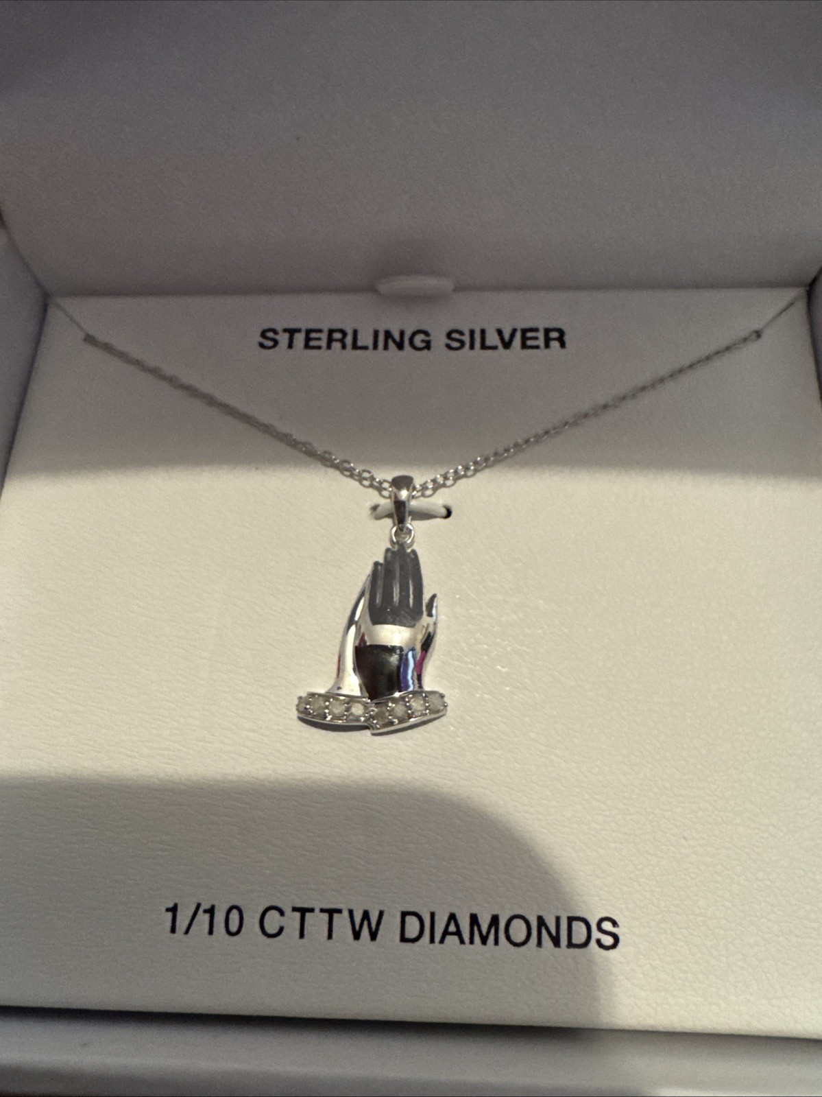 Diamond Praying Hands 18″ Pendant Necklace Sterling Silver 925