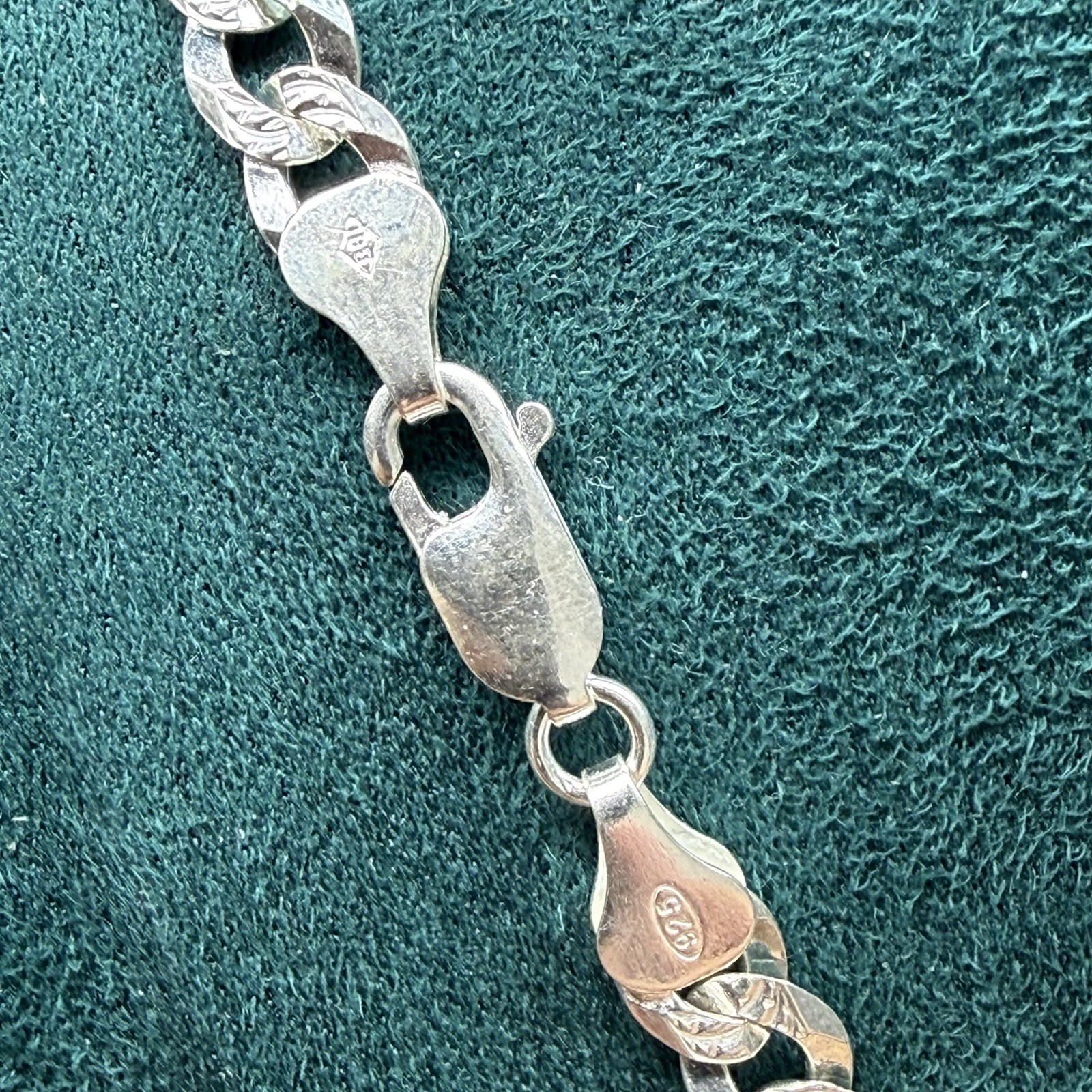 Sterling Silver Diamond-Cut Curb Chain Necklace .925 Italy 20.25” 6.1mm