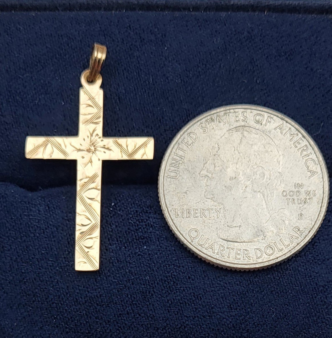 Antique 10K Yellow Gold Floral Engraved Cross Charm Pendant for Necklace / Chain