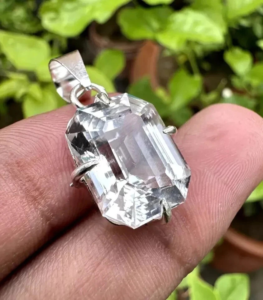 Natural Certified 25 Ct Emerald White Sapphire 925 Solid Silver Pendant
