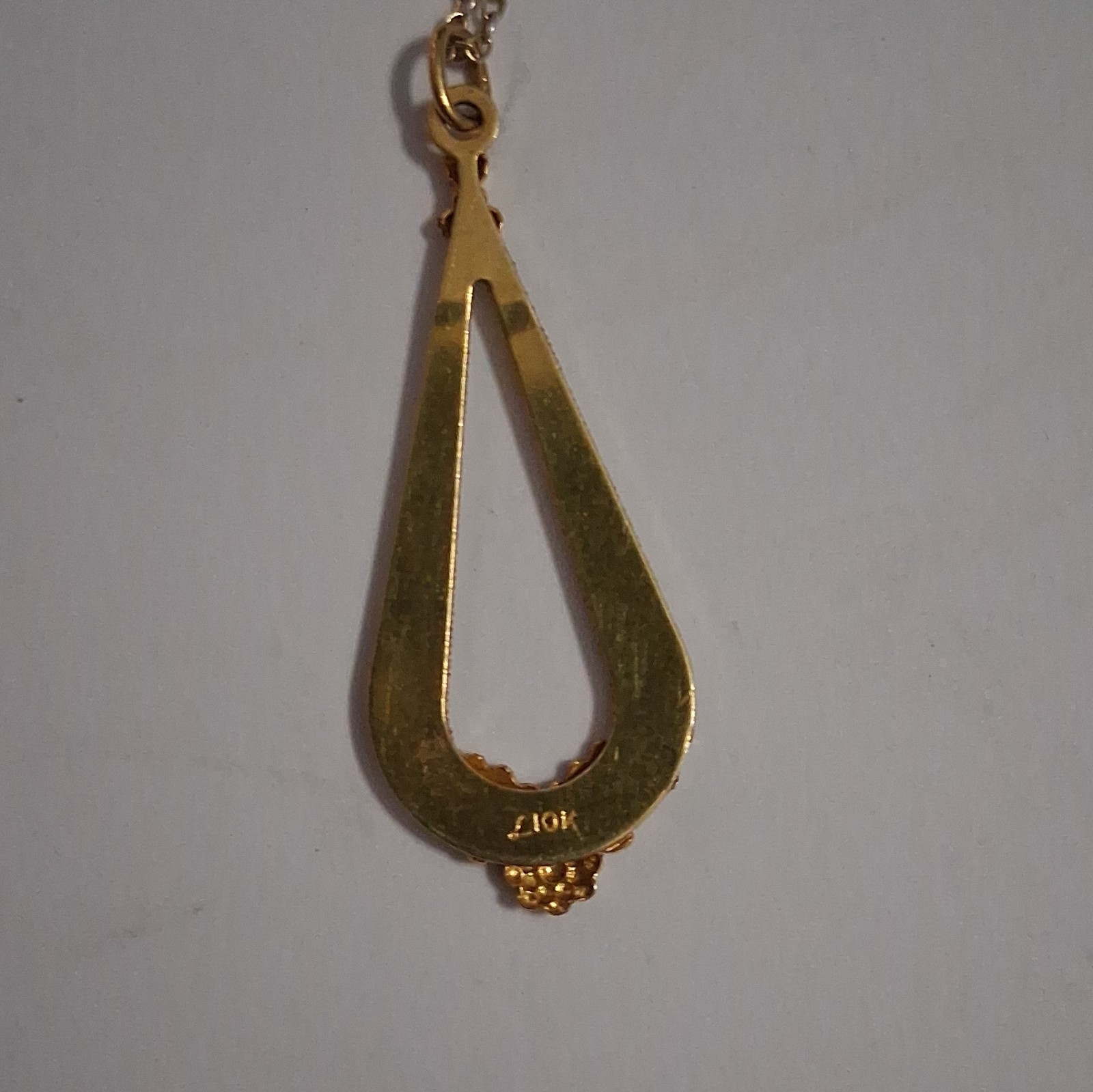 10K Yellow Gold Teardrop Charm Pendant Necklace Cable Chain Spring Ring Signed