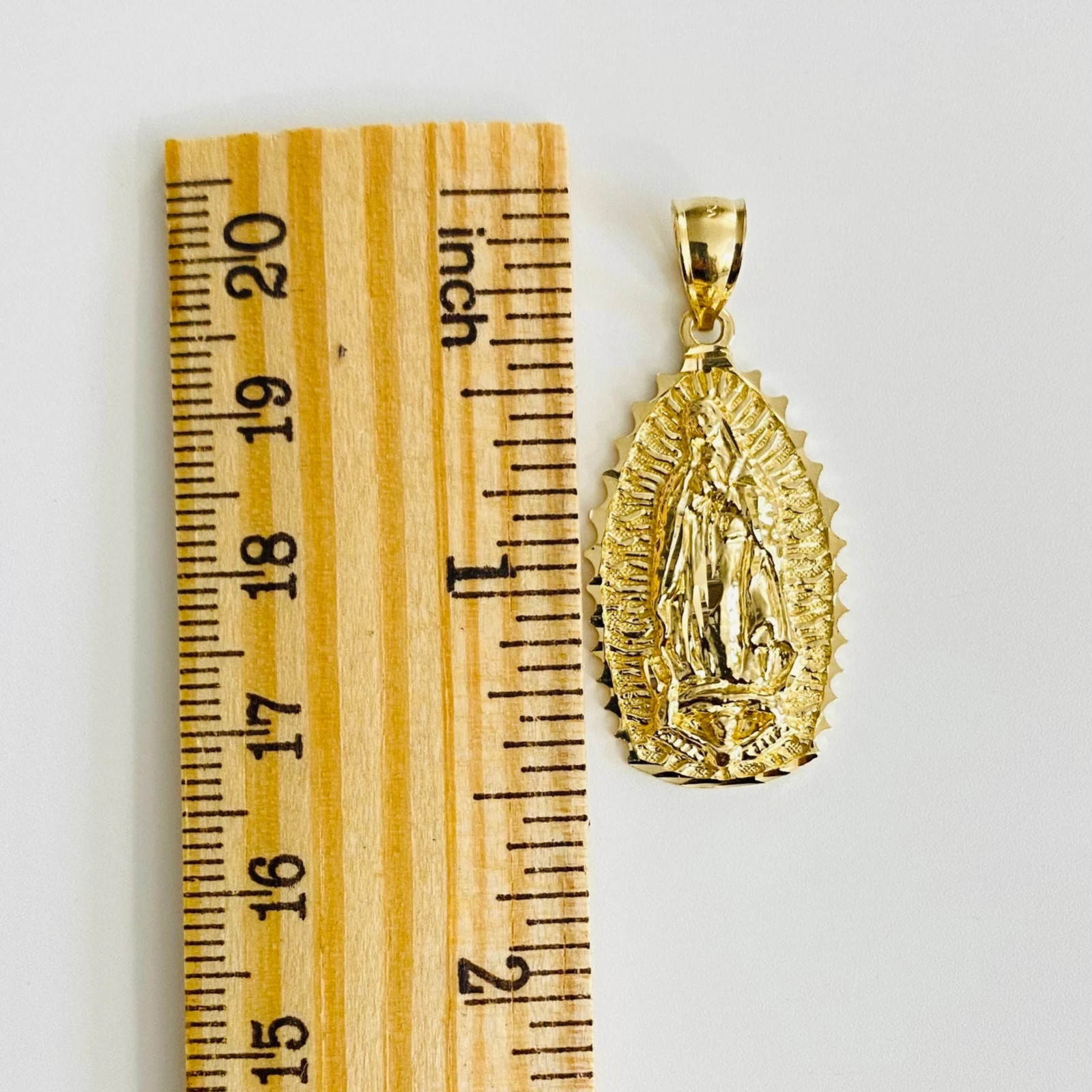 18K GOLD FILLED CADENA DE GUADALUPE-18″/GUADALUPE NECKLACE-18″ LONG. 30X22mm
