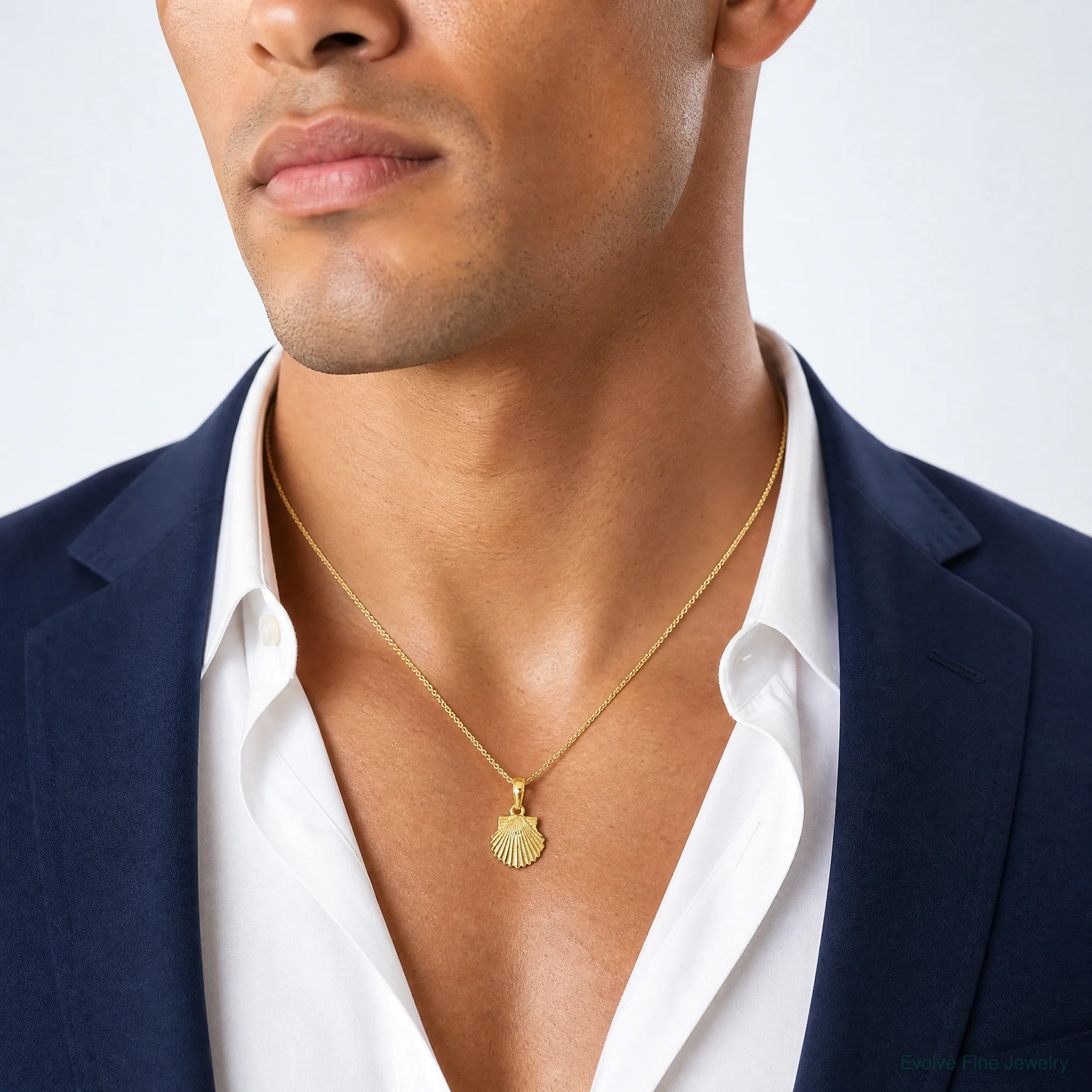 10K / 14K Yellow Gold Scallop Shell Pendant
