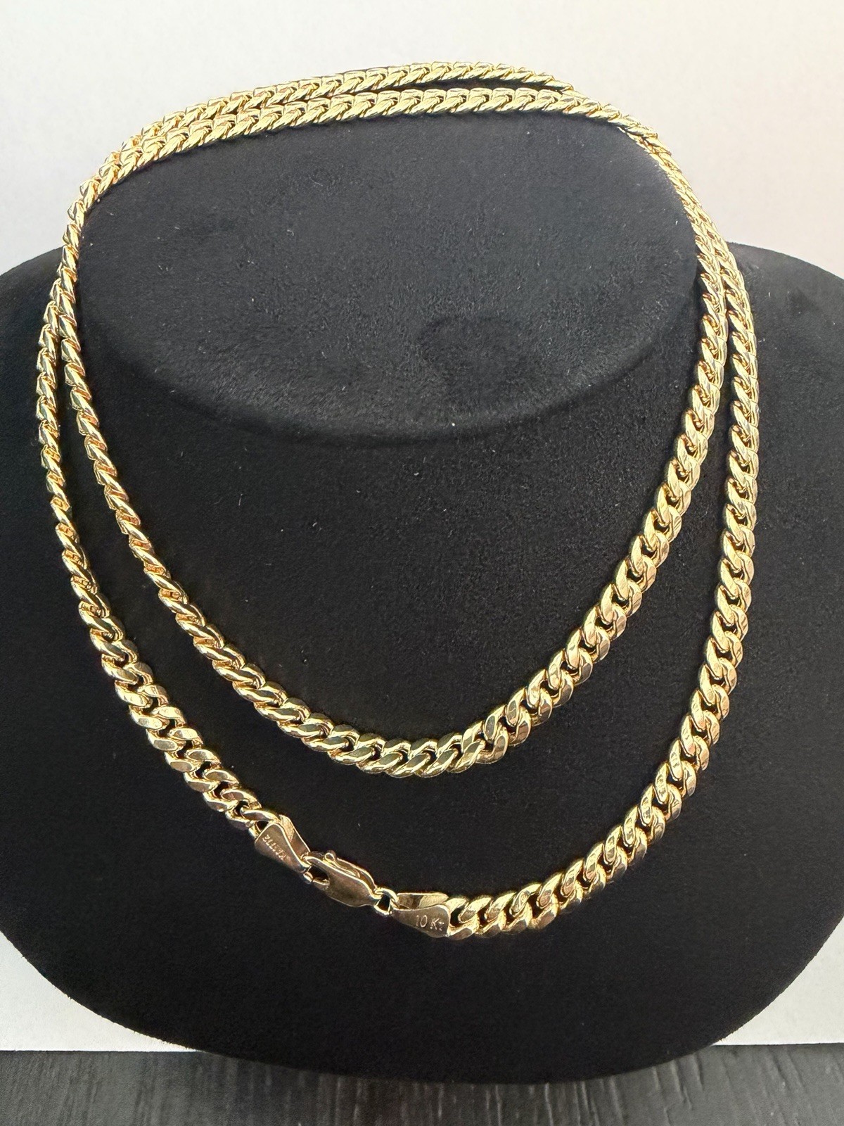10K Solid Yellow Gold Cuban Link Chain Necklace 22”…Excellent