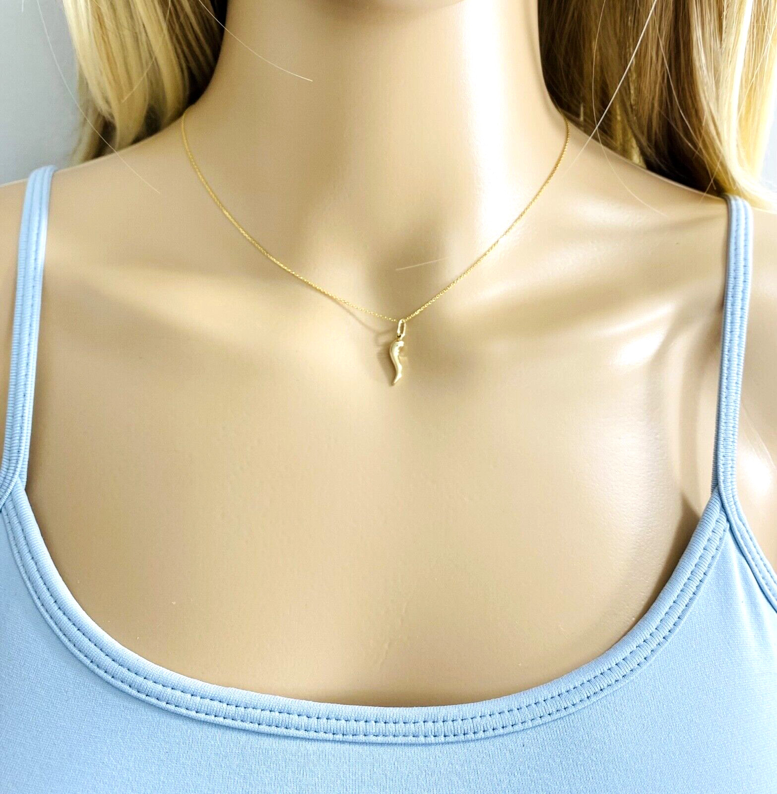 10K Real Gold 3D Italian Horn 18mm / 0.7″ Cornicello, Chili, Pendant – GP59