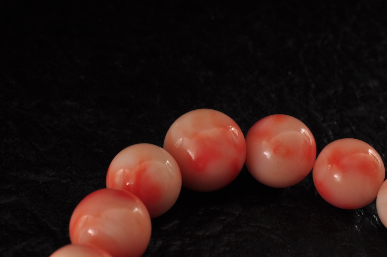 Angel skin coral Necklace and rose earrings set (17.3in 255ct) and Certificate.