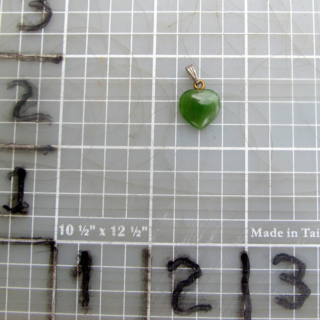 Natural Nephrite Green Jade Puffy Heart Pendant/Charm Unbranded Vintage