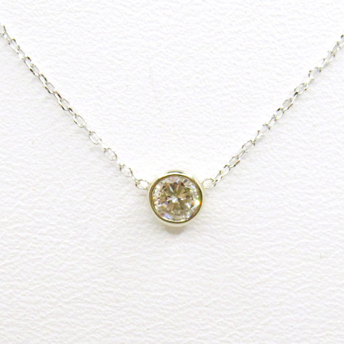 MODERN 14K WHITE GOLD BEZEL SET ROUND SOLITAIRE 1/4 CT DIAMOND 18″ NECKLACE