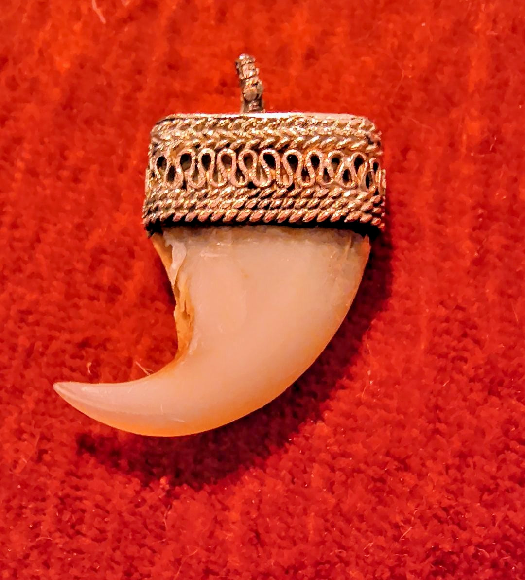 Victorian / Raj Era “Faux” Med/LG Claw Set in Silver Pendant, Charm #2