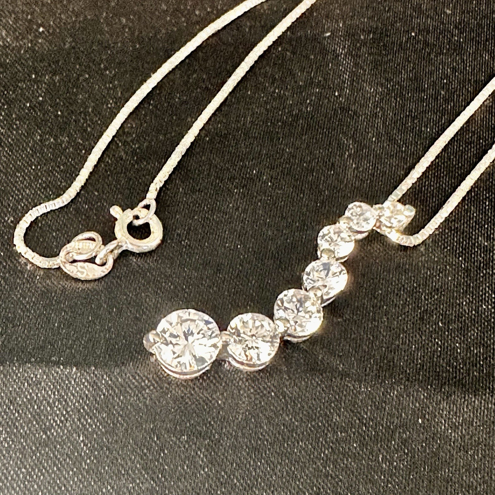 925 Sterling Silver CZ Graduated Drop Pendant Necklace Dainty Chain Elegant