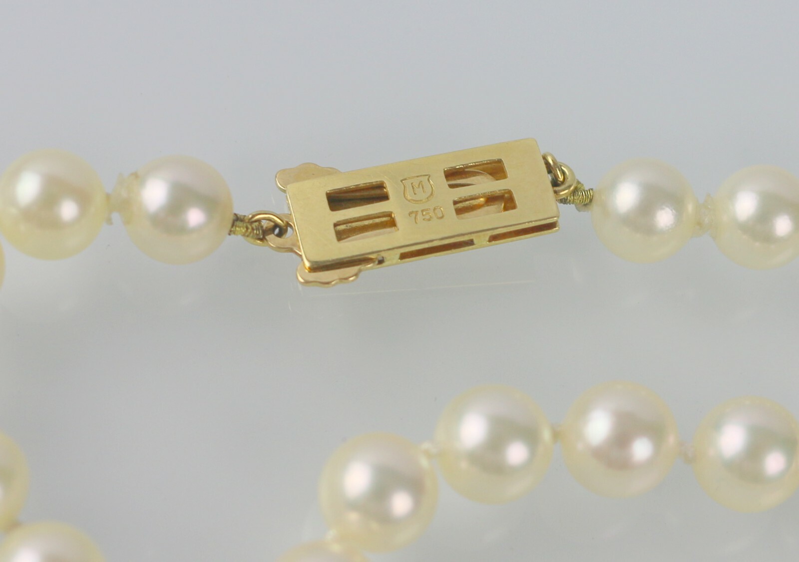 Mikimoto Vintage 6.5mm~7mm Pearl 23.5″ Strand Necklace w/ 18K Gold Clasp