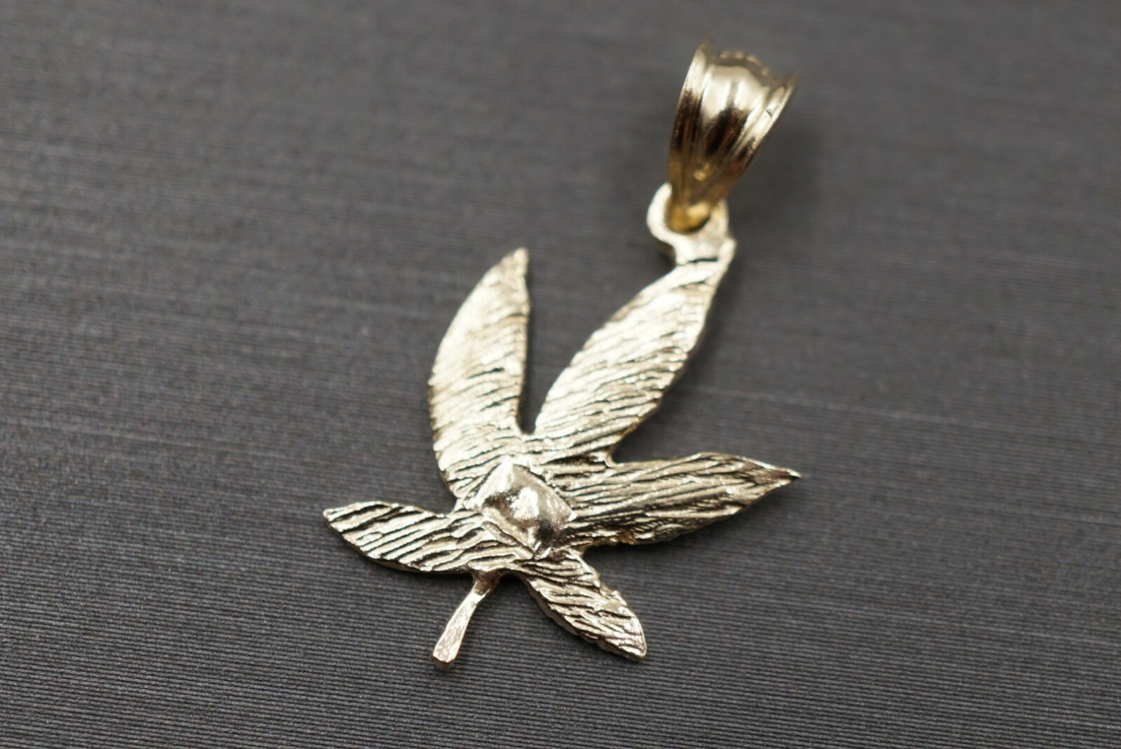 10K Solid Yellow Gold 1″ Diamond Cut Marijuana Cannabis Leaf Charm Pendant.