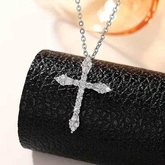 2Ct Round Cut Lab Created Diamond Women CrissCross Pendant 14k White Gold Plated