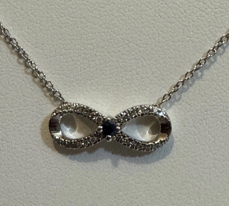 Vera Wang Infinity Pendant Necklace Sapphire And Diamonds.