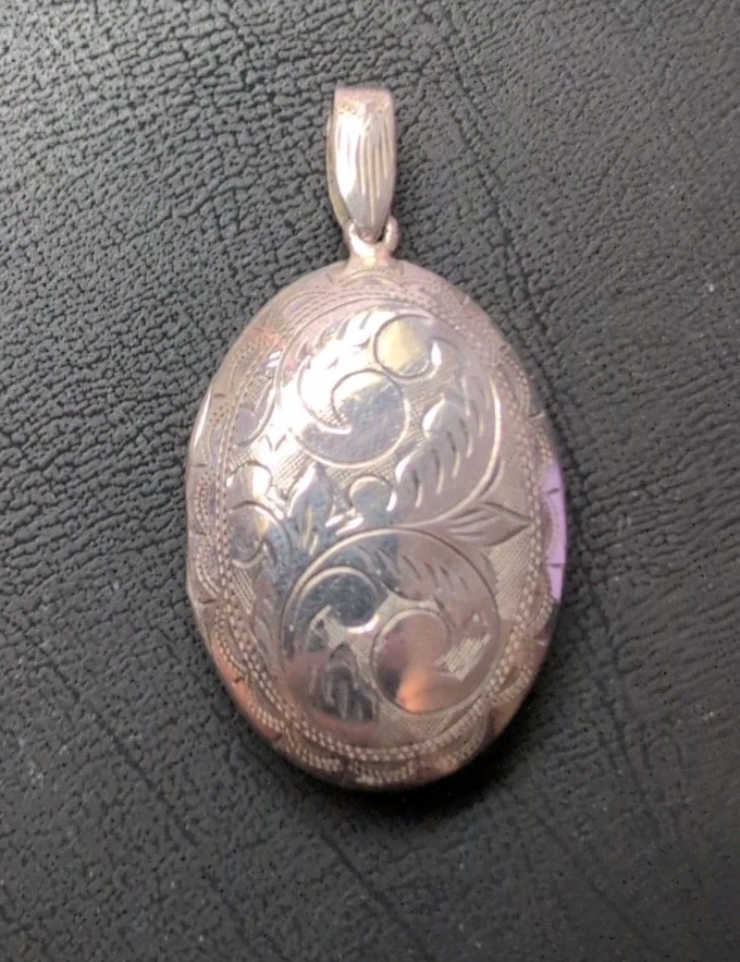 925 Sterling Silver Etched Locket Pendant Siam 925 Stamped