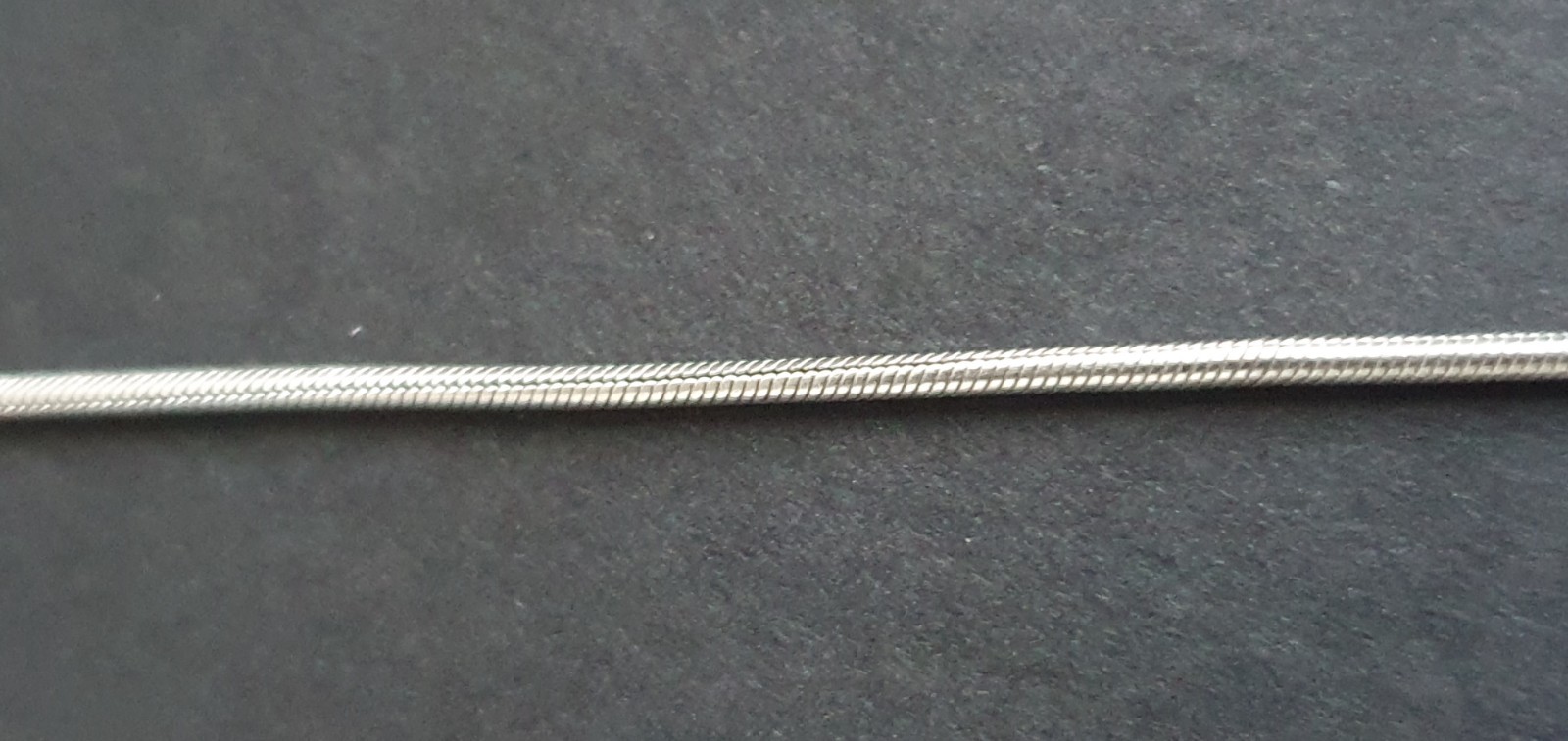 9ct Solid White Gold Snake Chain Necklace 375 Hallmark 4.57 g