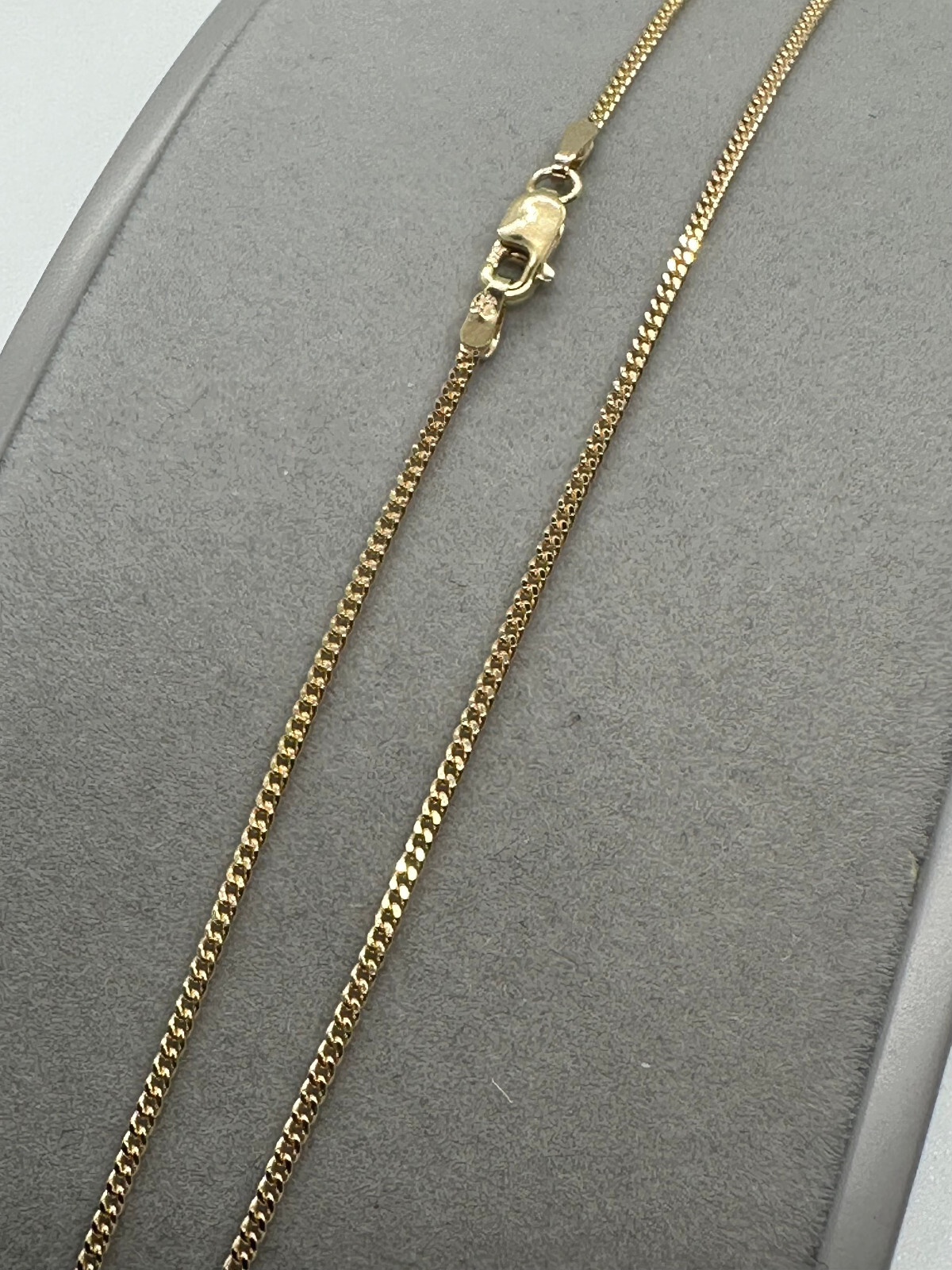 9ct Yellow Gold Solid Gold Curb 1.3mm Neck Chain 18 Inches / 45cm (006B)