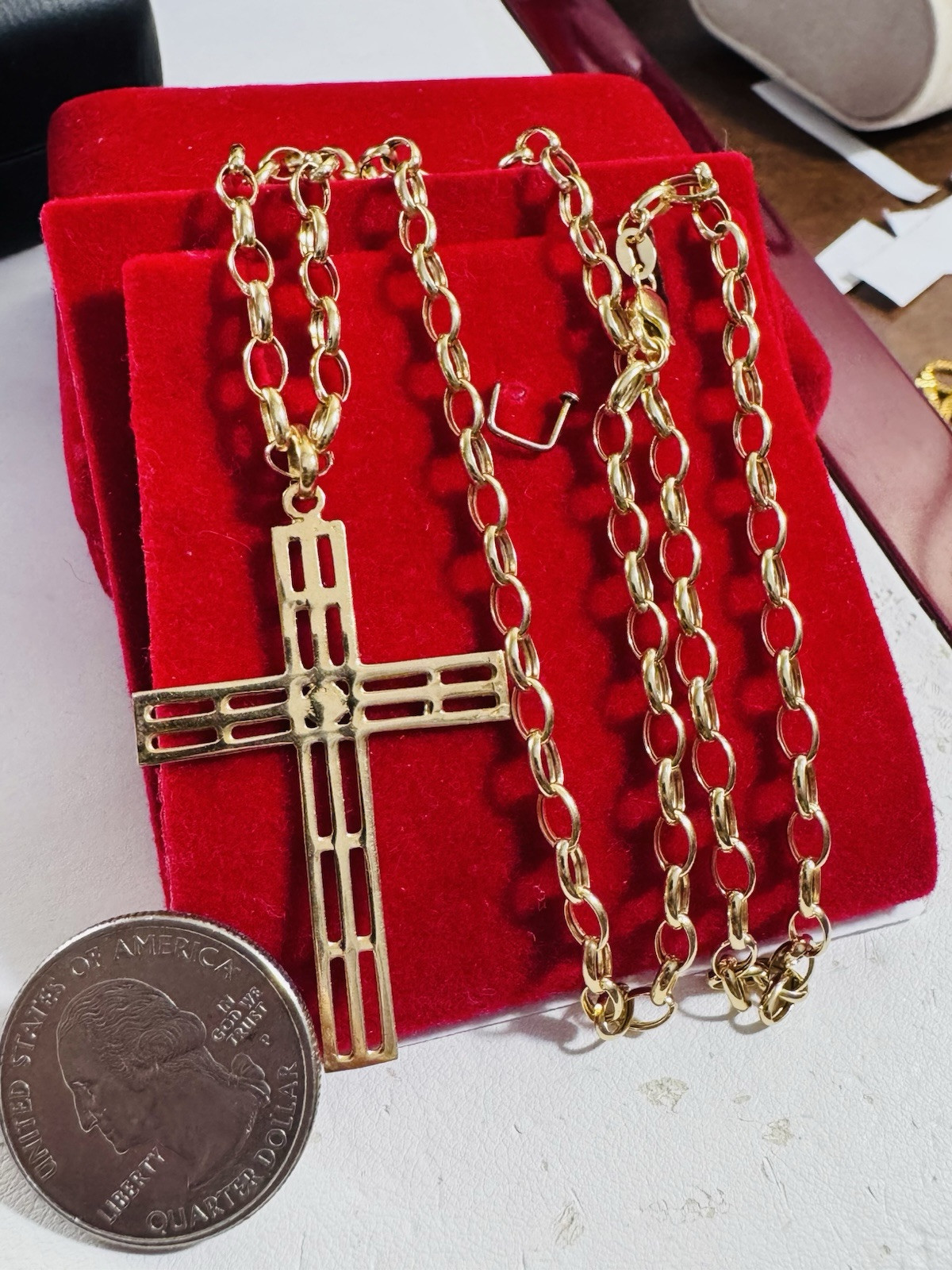 18K 750 Fine Yellow Gold Set Cross Necklace 19.5/20” Long 6.5g 3.8mm WOMENS