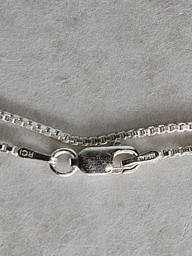 Silpada 925 Sterling Silver Flower Crystal Brooch Pin with Unbranded Necklace