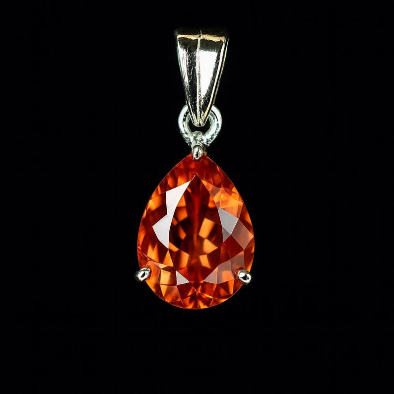 28 Ct Certified Natural Orange Sapphire 925 Solid Silver Pendant Loose Gemstone